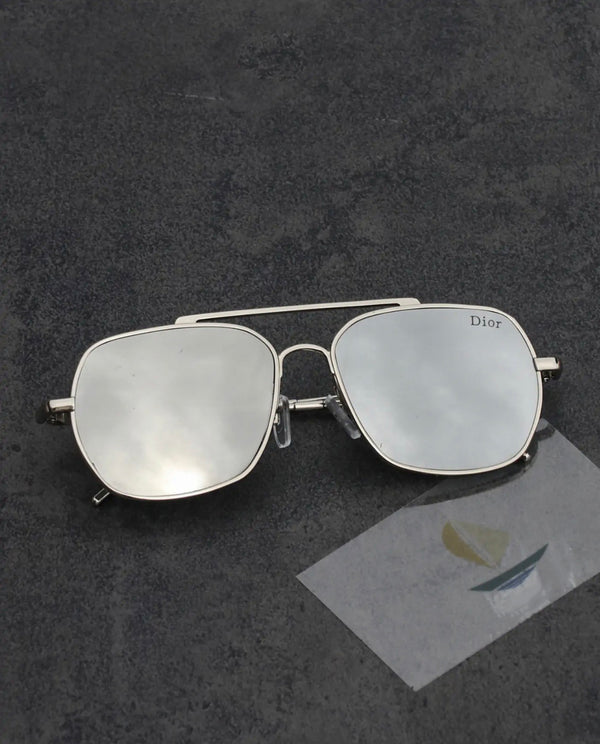 Louis Vuitton Rectangular Frame Sunglasses –
